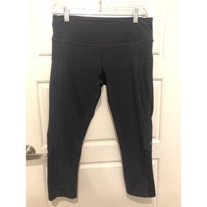 MPG Capri Length Leggings